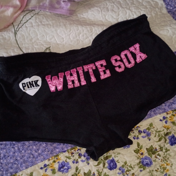 PINK Victoria's Secret Pants - Vintage Y2K Victoria Secret Pink Booty Short 8 Shorts White Sox Daisy Dukes M